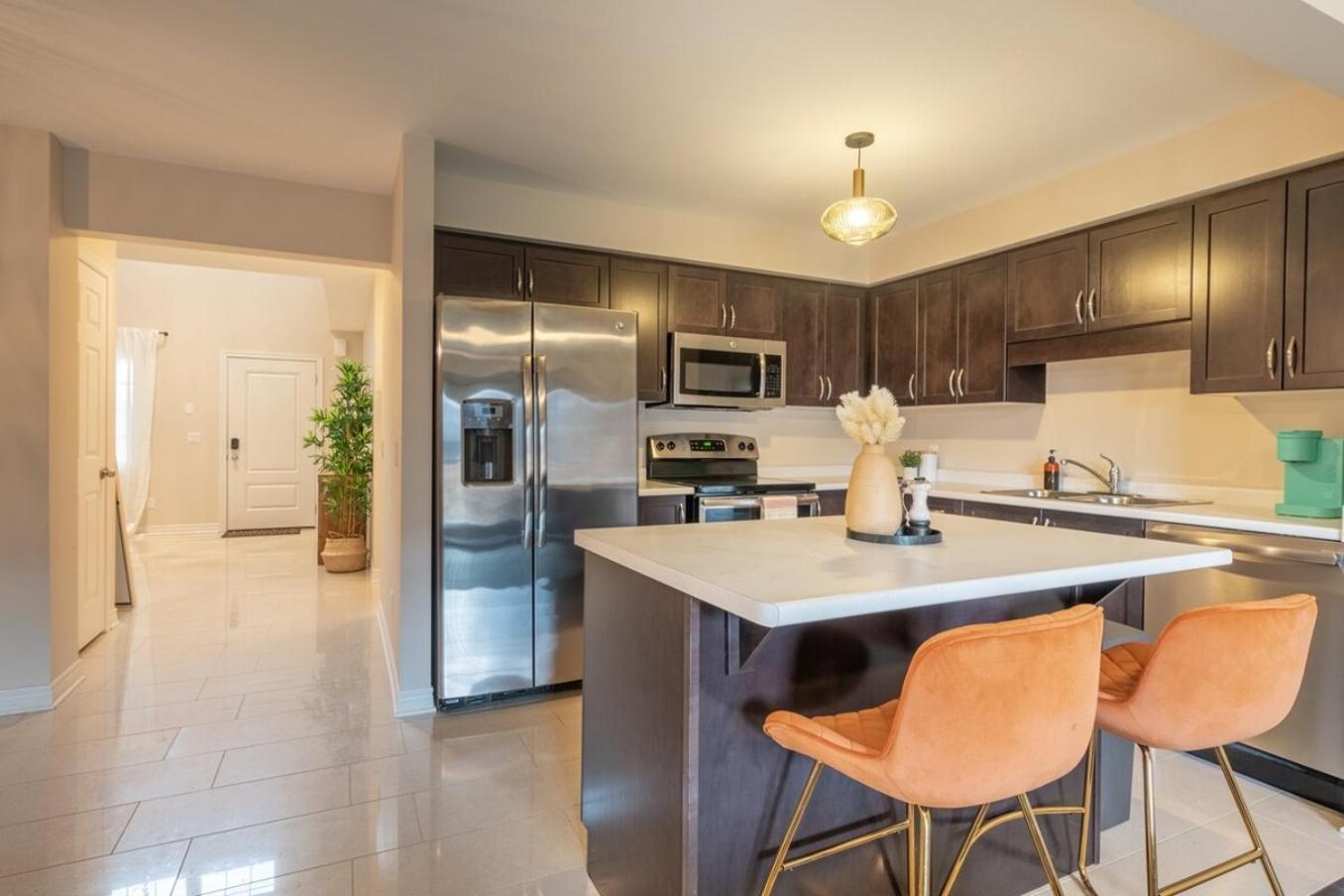 6min To - 4 Free Parking - Foosball Holiday home Niagara Falls